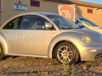 Usado VW New Beetle 90 CV (66 kW) 2000 Gris / plata Utilitario