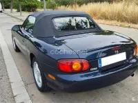 Usado Mazda MX5 Exclusive 110 CV (80 kW) 2000 Azul Descapotable