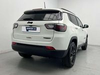 Usado Jeep Compass Night Eagle 131 CV (96 kW) 2022 Blanco SUV