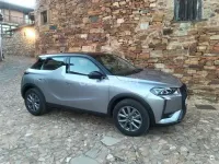 Usado DS Automobiles DS3 Crossback Opera 130 CV (95 kW) 2023 Gris / plata SUV