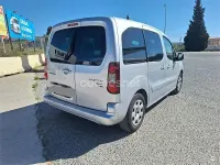 Usado Peugeot Partner Tepee Active 100 CV (73 kW) 2016 Gris / plata Monovolumen