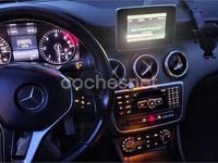Usado Mercedes A200 AMG line 136 CV (100 kW) 2015 Blanco Berlina