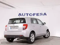 Usado Toyota Urban Cruiser 100 CV (73 kW) 2009 Plateado Utilitario