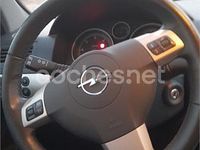 Usado Opel Astra Cosmo 110 CV (80 kW) 2009 Beige Berlina