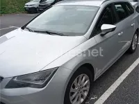 Usado Seat Leon ST Reference 105 CV (77 kW) 2016 Gris / plata Familiar