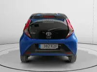 Używany Toyota Aygo X-play 72 KM (52 kW) 2019 Niebieski Hatchback