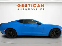 Usado Chevrolet Camaro 335 CV (246 kW) 2018 Azul Coupe