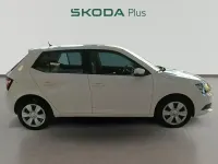 Usado Skoda Fabia Ambition 75 CV (55 kW) 2016 Blanco Utilitario