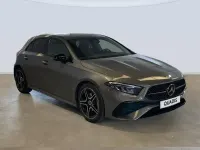 Usado Mercedes A180 116 CV (85 kW) 2025 Gris Berlina