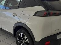 Usado Peugeot 2008 Allure 102 CV (75 kW) 2023 Blanc nacre SUV