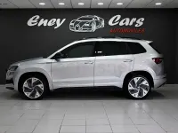 Usado Skoda Karoq SportLine 150 CV (110 kW) 2023 Gris / plata SUV