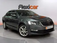 Usado Skoda Octavia Ambition 150 CV (110 kW) 2018 Gris Berlina