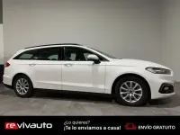 Usado Ford Mondeo Trend 150 CV (110 kW) 2021 Blanco Familiar