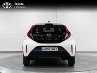 Usado Toyota Aygo X Play 72 CV (52 kW) 2024 Blanco SUV