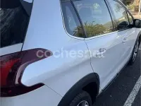 Usado Peugeot 2008 Allure 110 CV (80 kW) 2017 Blanco SUV