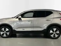 Usado Volvo XC40 Core 185 kW (252 CV) 2023 Plateado SUV