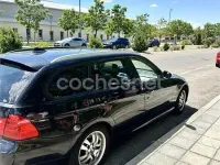 Usado BMW 320 170 CV (125 kW) 2011 Negro Familiar