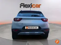 Usado Kia Stonic 100 CV (73 kW) 2022 Gris SUV