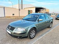 Usado VW Passat Trendline 130 CV (95 kW) 2001 Verde Berlina