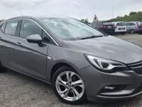 Usado Opel Astra Excellence 110 CV (80 kW) 2017 Gris Utilitario
