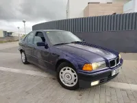 Usado BMW 316 102 CV (75 kW) 1995 Azul Berlina