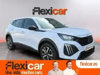 Usado Peugeot 2008 Active 100 CV (73 kW) 2023 Blanco SUV