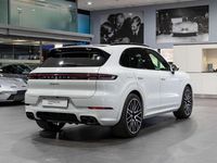 Usado Porsche Cayenne 470 CV (345 kW) 2025 Blanco SUV