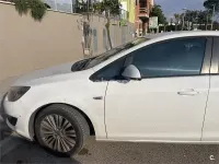 Usado Opel Astra Excellence 140 CV (102 kW) 2015 Blanco Berlina