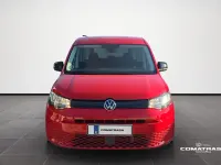 Usado VW Caddy Maxi 102 CV (75 kW) 2023 Rojo Monovolumen