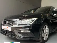 Usado Seat Leon FR 130 CV (95 kW) 2021 Negro Berlina
