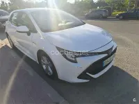Usado Toyota Corolla Active 122 CV (89 kW) 2020 Blanco Berlina