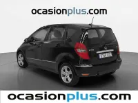Usado Mercedes A180 Avantgarde 109 CV (80 kW) 2010 Negro Utilitario