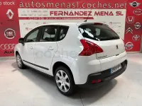 Usado Peugeot 3008 120 CV (88 kW) 2011 Blanco Familiar
