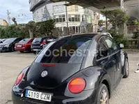 Usado VW New Beetle 100 CV (73 kW) 2000 Negro Utilitario