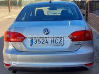 Usado VW Jetta Advance 105 CV (77 kW) 2011 Gris / plata Berlina