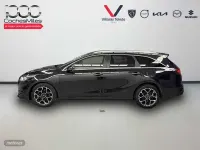 Usado Kia Ceed Sportswagon Style 100 CV (73 kW) 2025 Negro Familiar