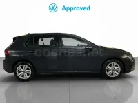 Usado VW Golf VIII 115 CV (84 kW) 2023 Gris / plata Berlina