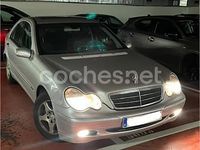 Usado Mercedes C220 Classic 143 CV (105 kW) 2003 Gris / plata Berlina