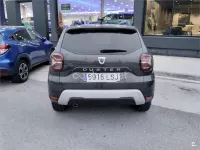 Usado Dacia Duster Prestige 150 CV (110 kW) 2021 Gris / plata SUV