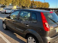 Usado Ford Fiesta Ambiente 70 CV (51 kW) 2007 Azul Berlina