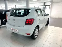 Usado Dacia Sandero Acces 75 CV (55 kW) 2019 Blanco Utilitario
