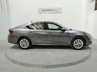 Usado Skoda Octavia Selection 150 CV (110 kW) 2025 Gris Berlina