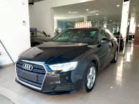 Usado Audi A3 116 HP (85 kW) 2019 Preto Sedan