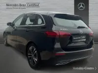 Usado Mercedes B200 150 CV (110 kW) 2024 Negro cosmos Utilitario