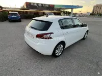 Usado Peugeot 308 Access 82 CV (60 kW) 2014 Blanco Berlina