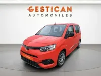 Usado Toyota Proace City Active 131 CV (96 kW) 2024 Rojo Monovolumen