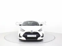 Usado Toyota Yaris Hybrid Style 116 CV (85 kW) 2022 Blanco Berlina