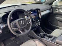 Usado Volvo XC40 Core 163 HP (119 kW) 2024 SUV
