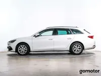 Usado Seat Leon Style 116 CV (85 kW) 2022 Blanco Familiar