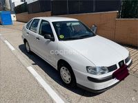 Usado Seat Cordoba Stella 75 CV (55 kW) 2001 Blanco Berlina